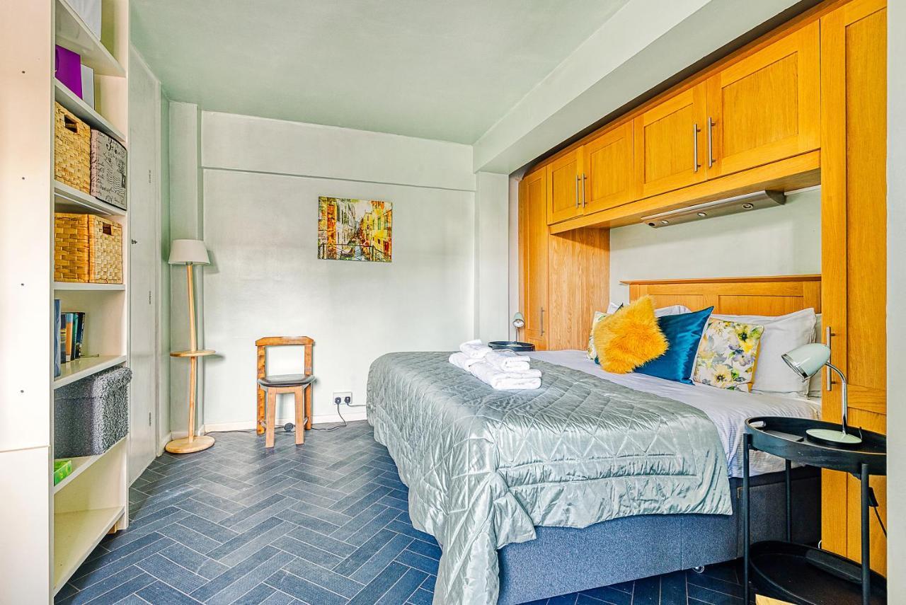 Warm And Welcoming Home In Putney By Underthedoormat London Ngoại thất bức ảnh
